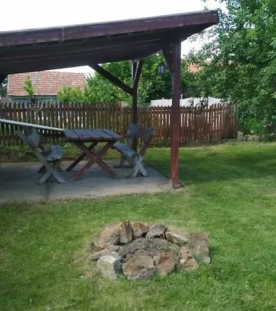 Apartament Rozsas Apartman Tiszafüred