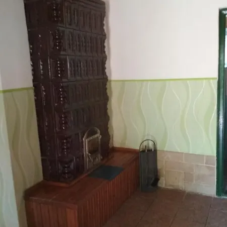 Rozsas Apartman Apartament *