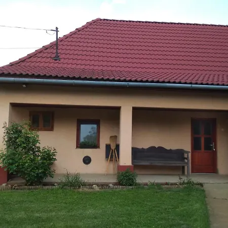Apartament Rozsas Apartman